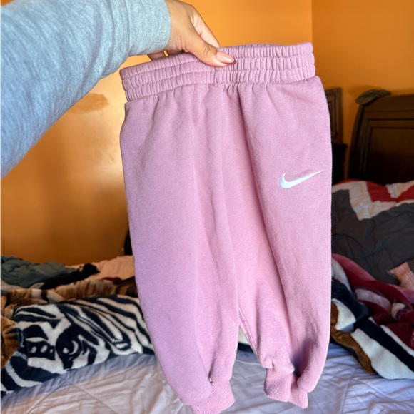 Nike Kids Light Pink Joggers - Picture 1 of 3